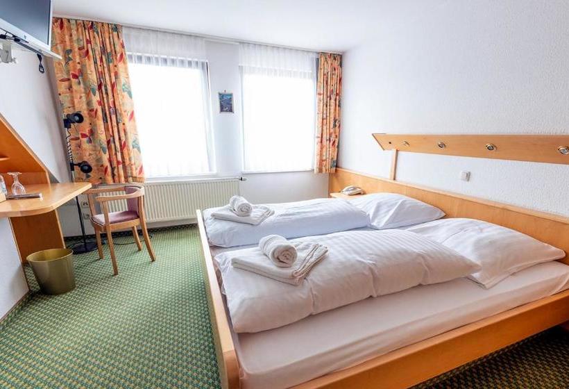 ホテル Zum Goldenen Fässchen