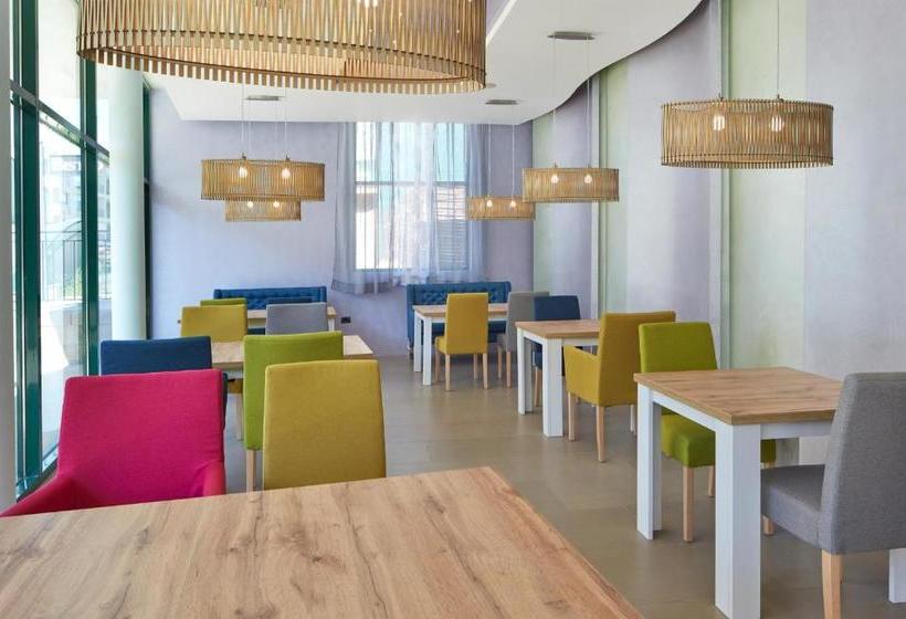 Pollo Resort