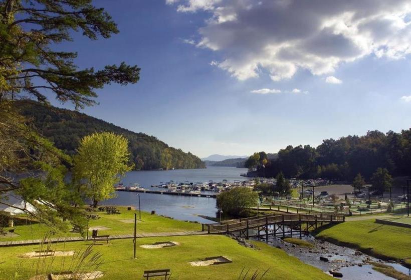 Rumbling Bald Resort