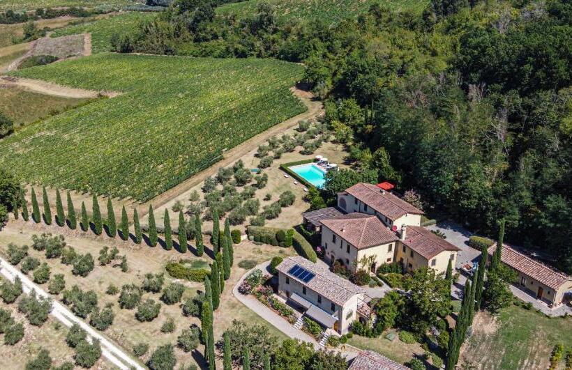 فندق Agriturismo Il Segreto Di Pietrafitta