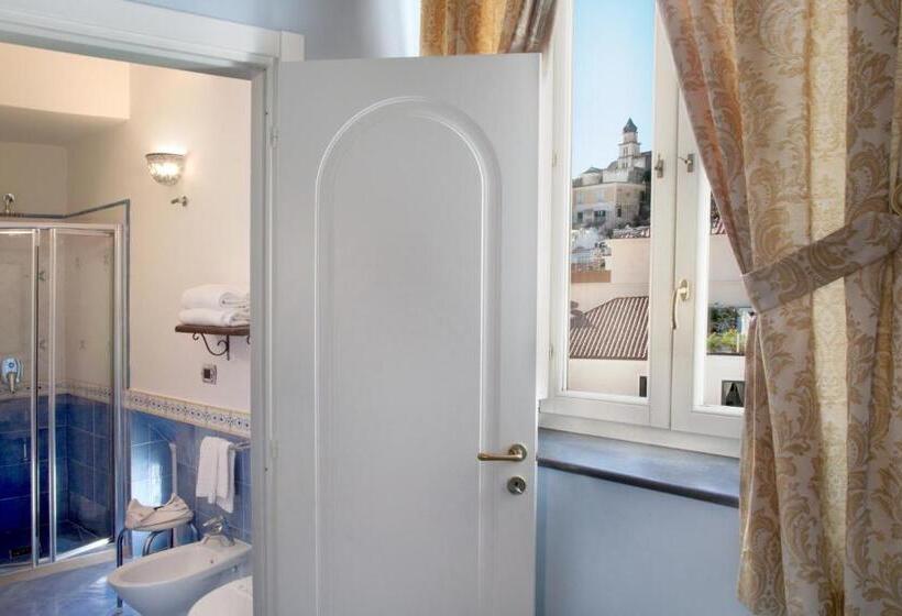 هتل Albergo L Antico Convitto