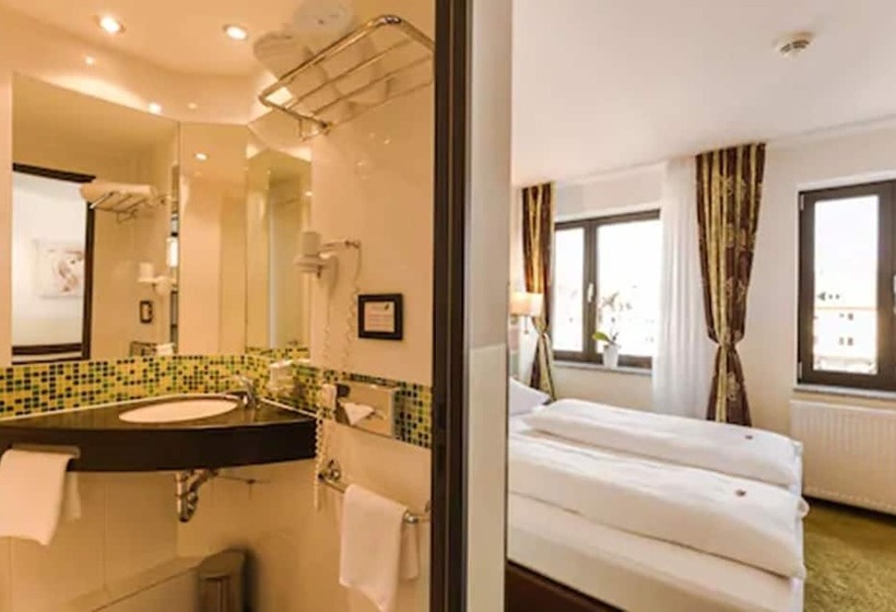 בית מלון כפרי Arooma