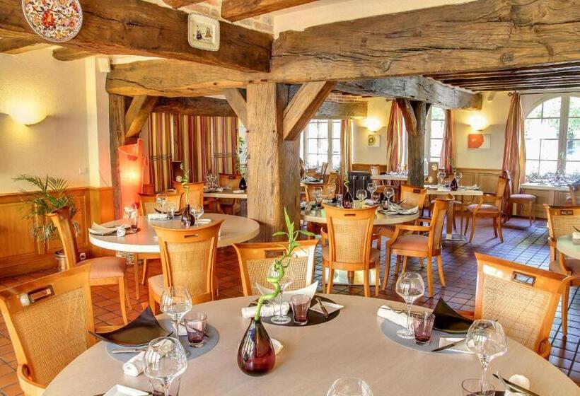 호텔 Auberge Du Cheval Blanc   Teritoria