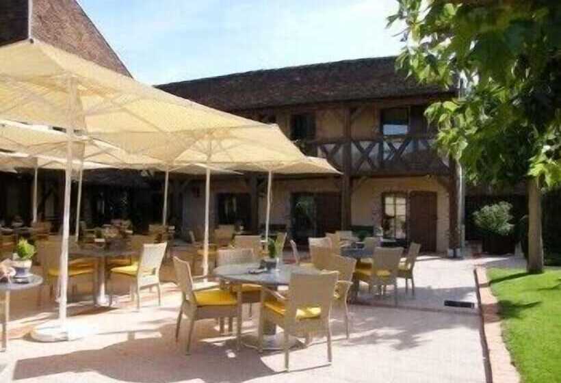 호텔 Auberge Du Cheval Blanc   Teritoria