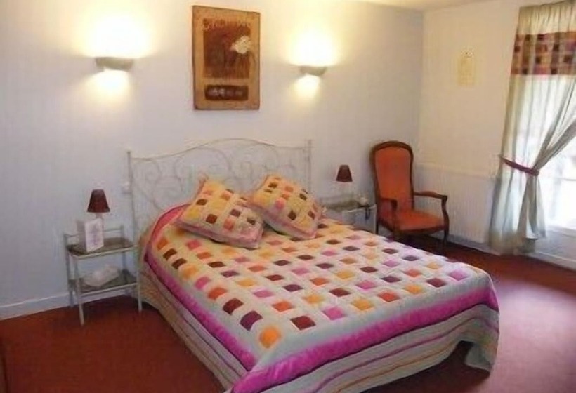 호텔 Auberge Du Cheval Blanc   Teritoria