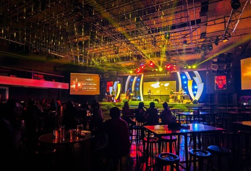 Claro Makassar Hotel & Convention