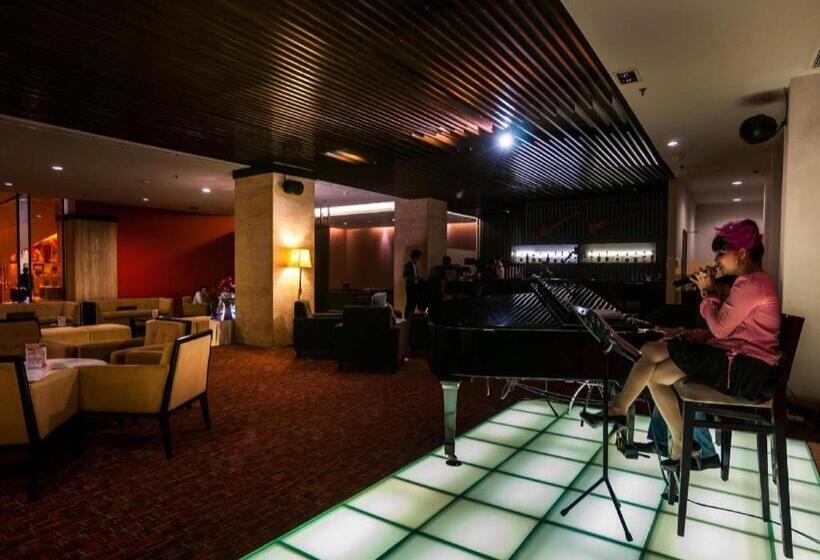 Claro Makassar Hotel & Convention