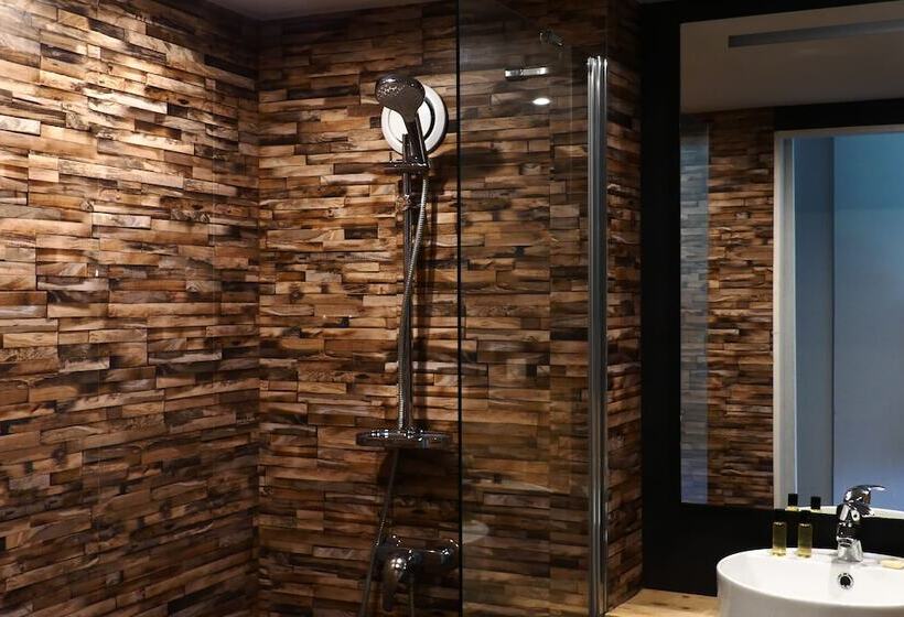 בית מלון כפרי Contact Hôtel Le Provençal Bordeaux Lac