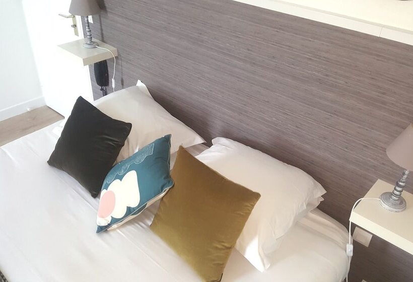 בית מלון כפרי De L Europe