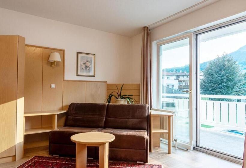 فندق Goldenes Roessl Adults Only