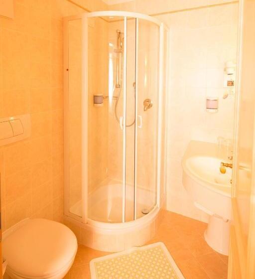 فندق Goldenes Roessl Adults Only