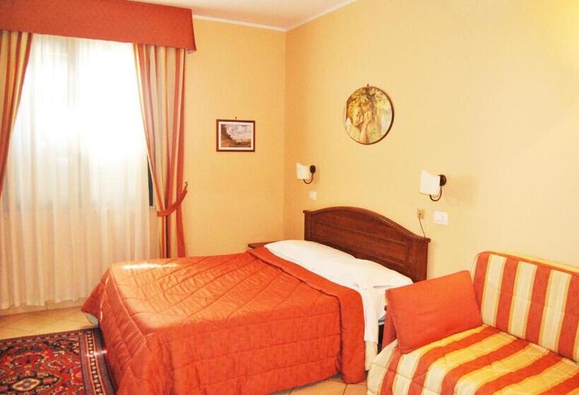 هتل Greta Rooms