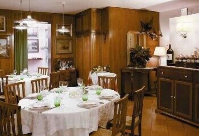 בית מלון כפרי Locanda Al Sole