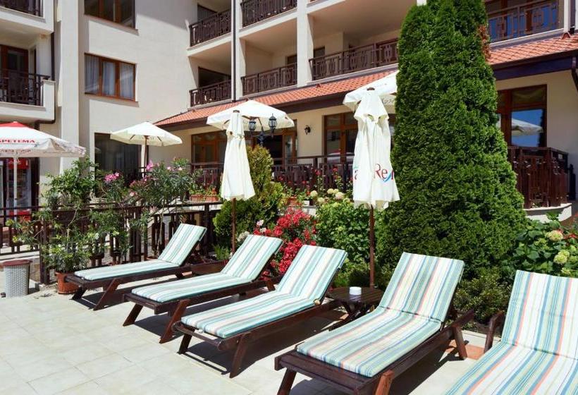 هتل Relax Holiday Complex & Spa