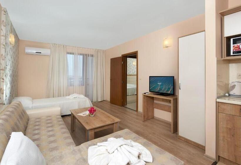 هتل Relax Holiday Complex & Spa
