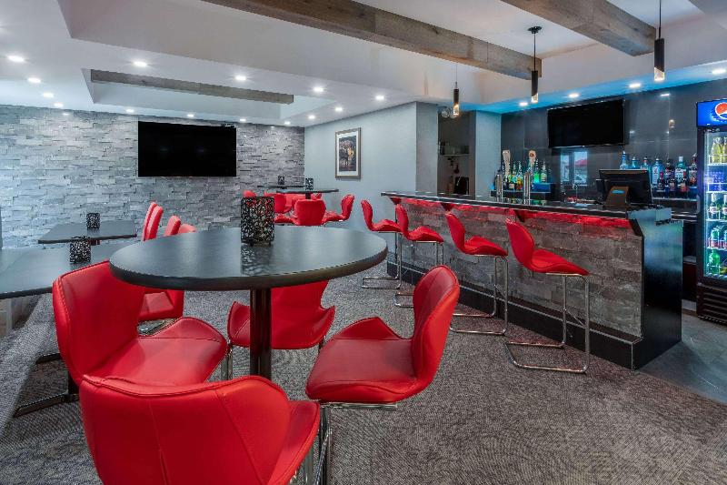 Microtel Inn & Suites By Wyndham Timmins
