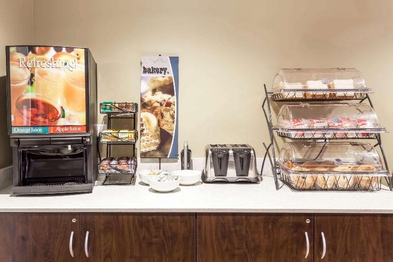 Microtel Inn & Suites By Wyndham Timmins
