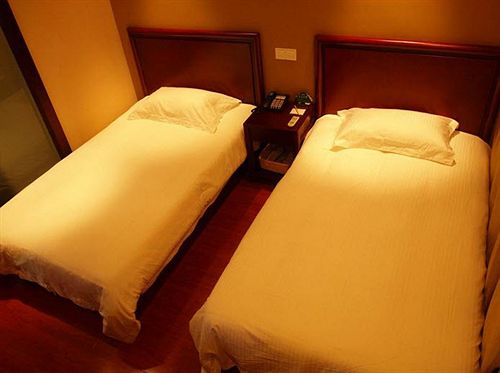 هتل Greentree Inn Shanghai Jiading Huancheng Road Express
