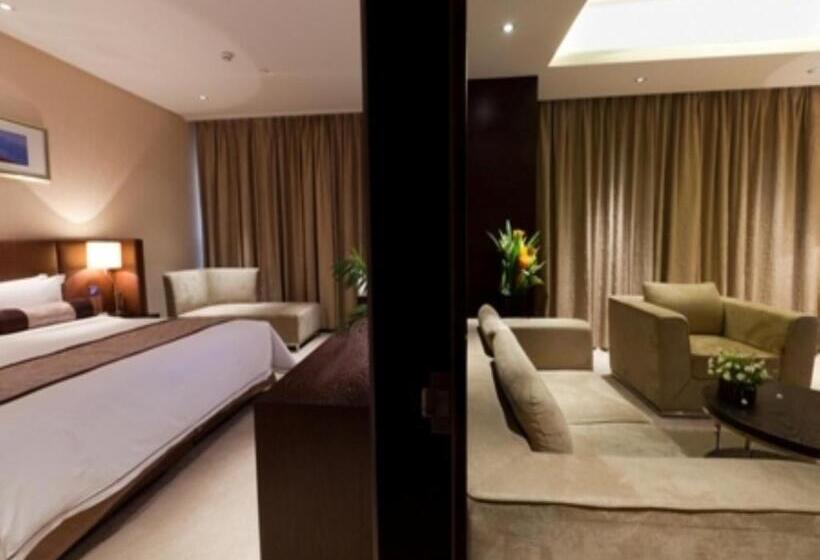 هتل Jiazheng International Energy