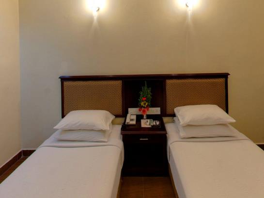 בית מלון כפרי Mgm Hiway Resorts