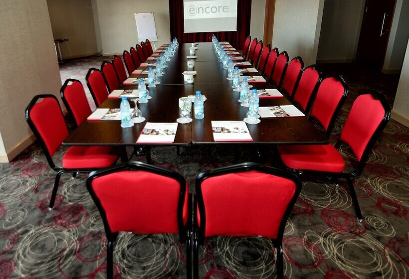 هتل Ramada Encore By Wyndham Izmir