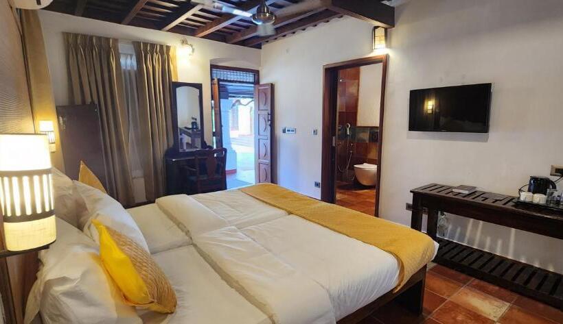 Kumarakom Tharavadu   A Heritage Hotel, Kumarakom