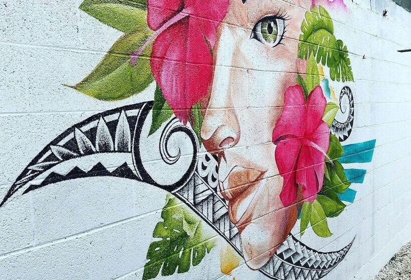 استراحتگاه The Black Pearl Beach Side Apartments