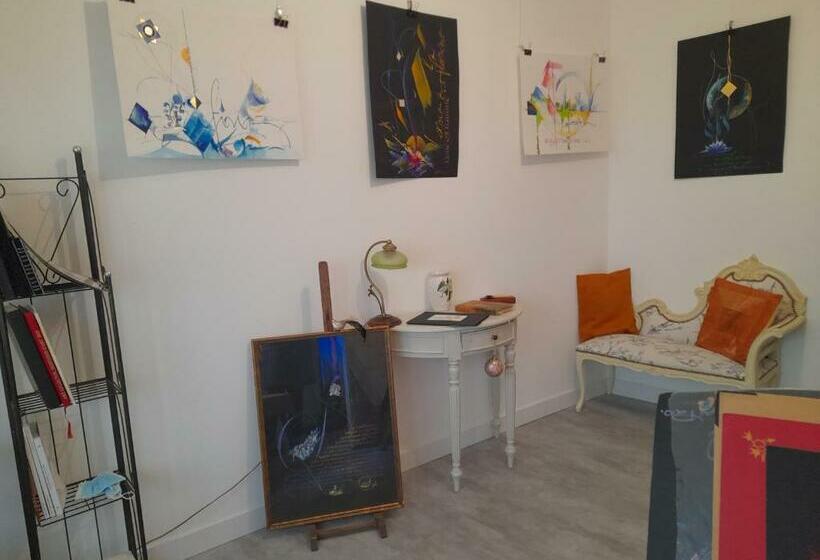 Bed and Breakfast La Chambre De Garance Et Ses Couleurs D Art