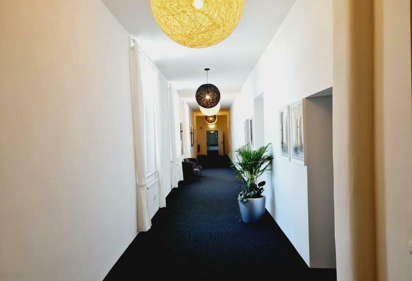 Best Boarding House
