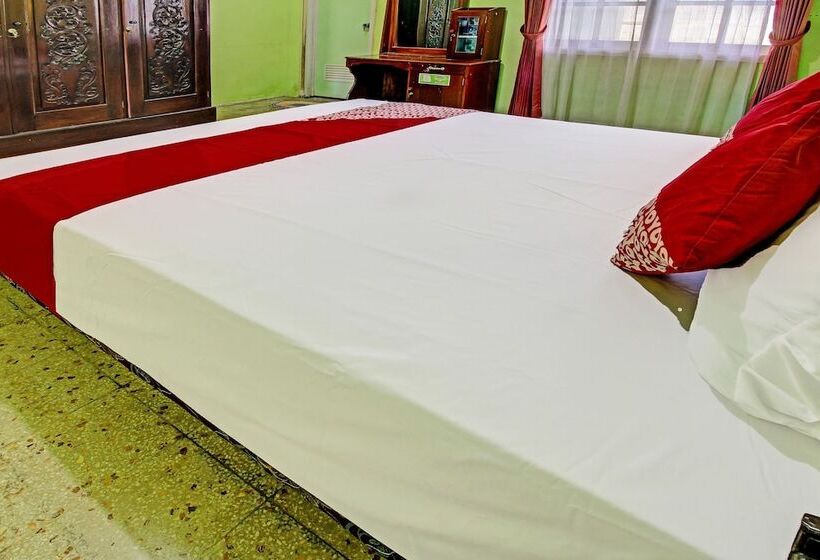 酒店 Spot On 91214 Desa Wisata Pandean