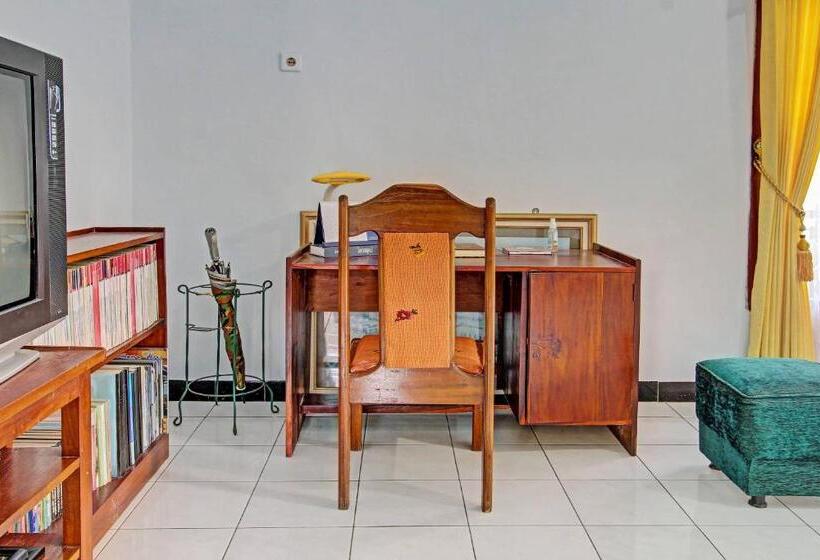 酒店 Spot On 91214 Desa Wisata Pandean