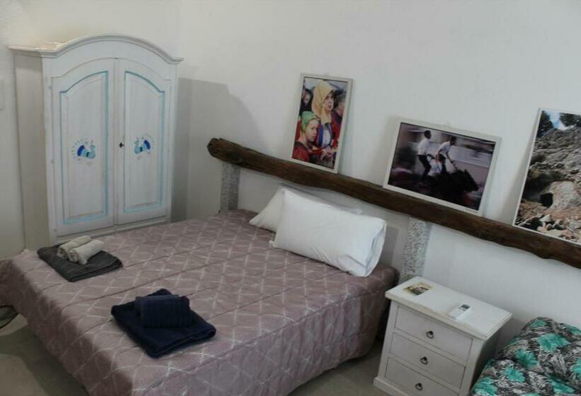펜션 Bed And Breakfast Murales Orgosolo