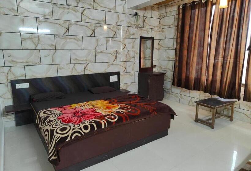 Пансион Hiral Valley View Residency Matheran
