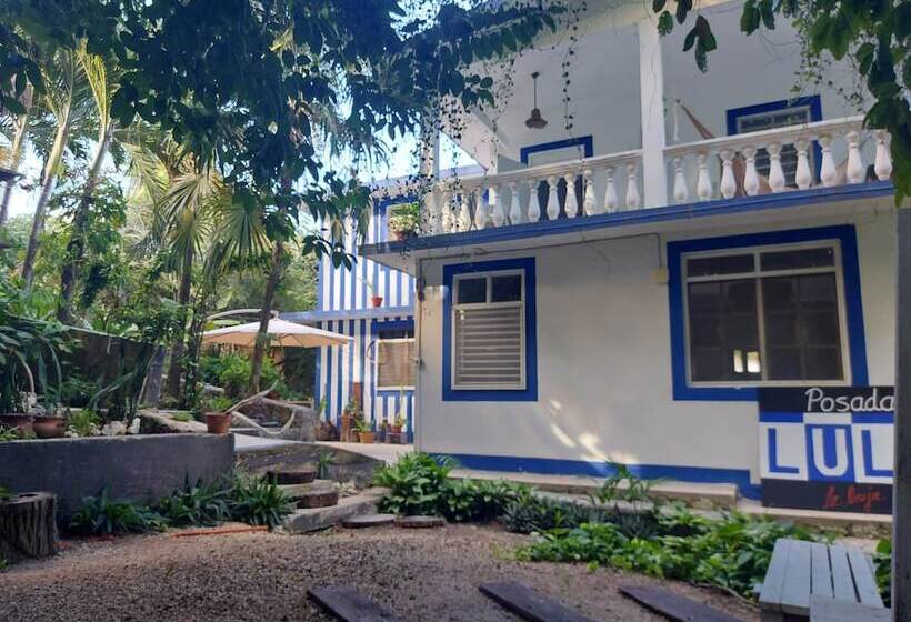 هاستل Lulú La Bruja Yoga Lodge