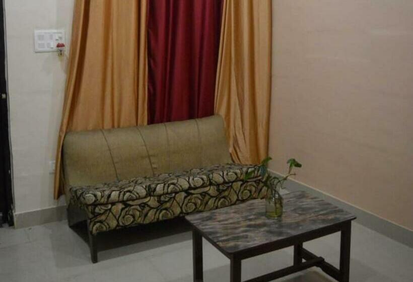 Bed and Breakfast Guleria Cottages