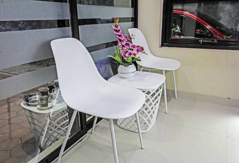 ホテル Oyo 91202 Family Guest House Syariah