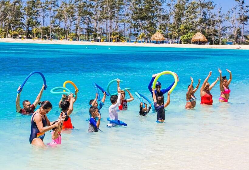 Fantasy Island Beach Resort And Marina   All Inclusive