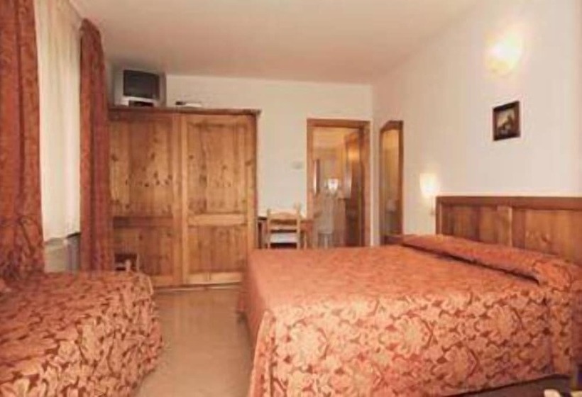 Отель Albergo Rusall