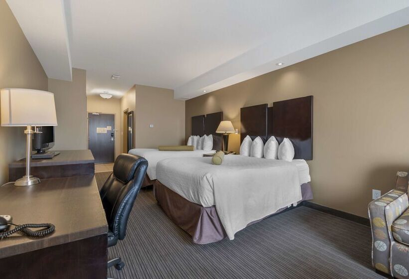هتل Best Western Plus Moose Jaw