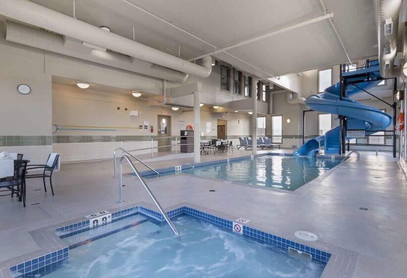 هتل Best Western Plus Moose Jaw