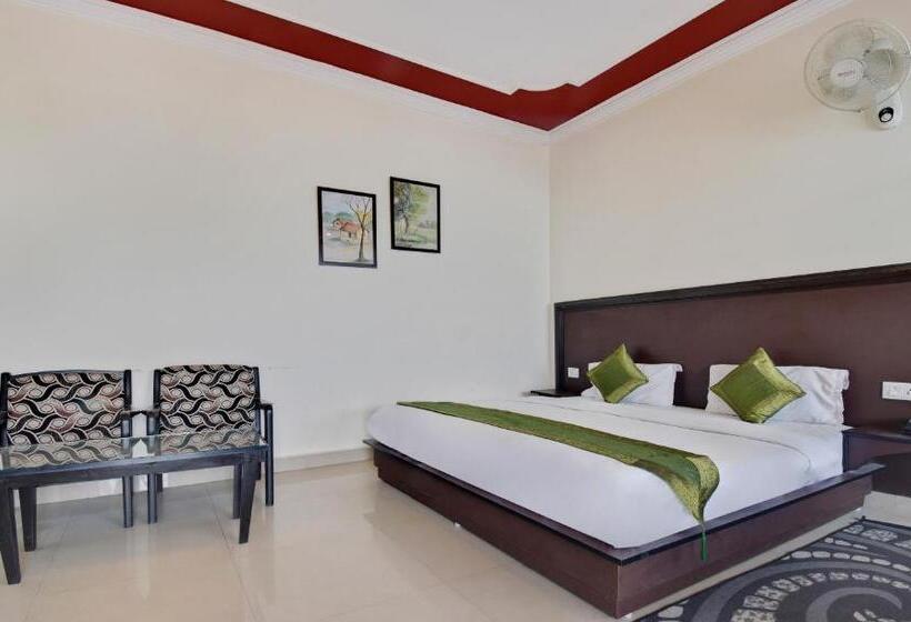 فندق Treebo Mayur, Mall Road