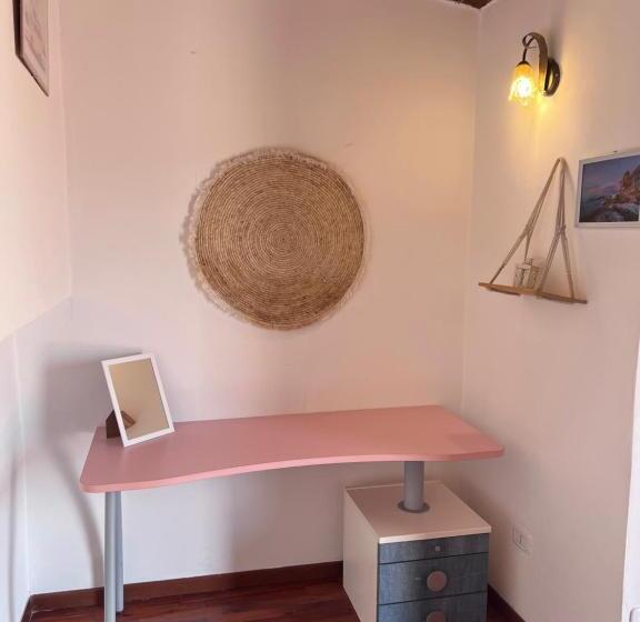 住宿加早餐  Castellabatecoast