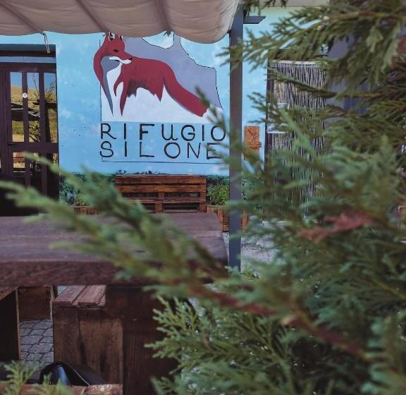 ユースホステル Rifugio Silone