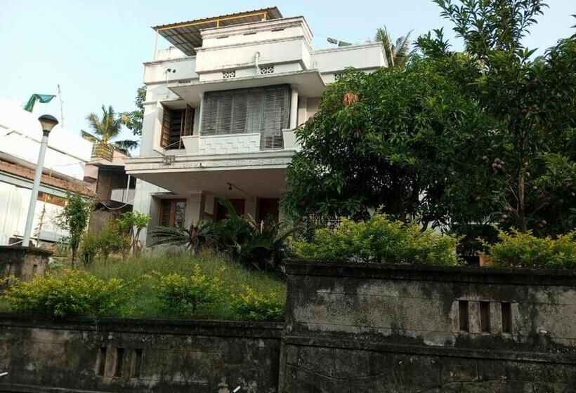 호텔 Omkara Residency Only For Indians