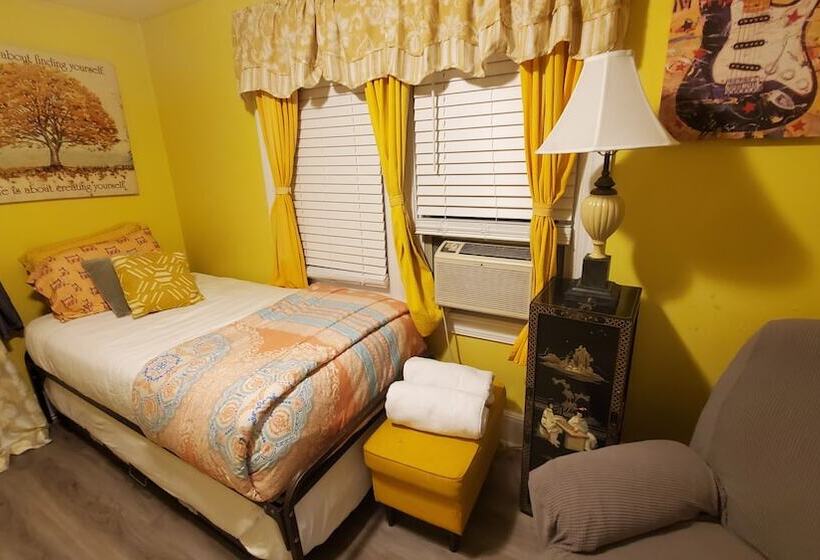 بنسيون Room In Guest Room   Yellow Rm Dover  Del State, Bayhealth  Dov Base