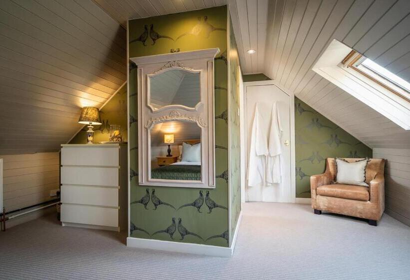 فندق Nether Glenny Farm