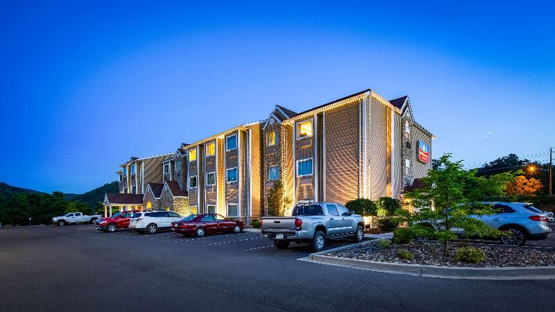 簡易ホテル Surestay Plus Hotel By Best Western Keyser