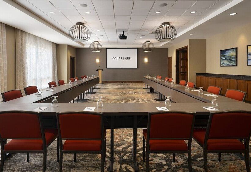 فندق Courtyard By Marriott Santa Barbara Goleta
