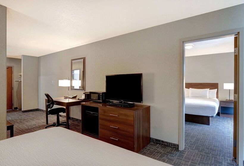 בית מלון כפרי Days Inn & Suites By Wyndham Yorkton