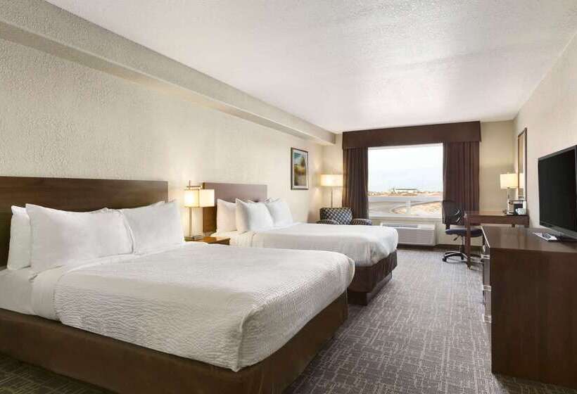 בית מלון כפרי Days Inn & Suites By Wyndham Yorkton